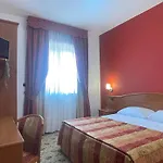 فندق Vald Val della Torre